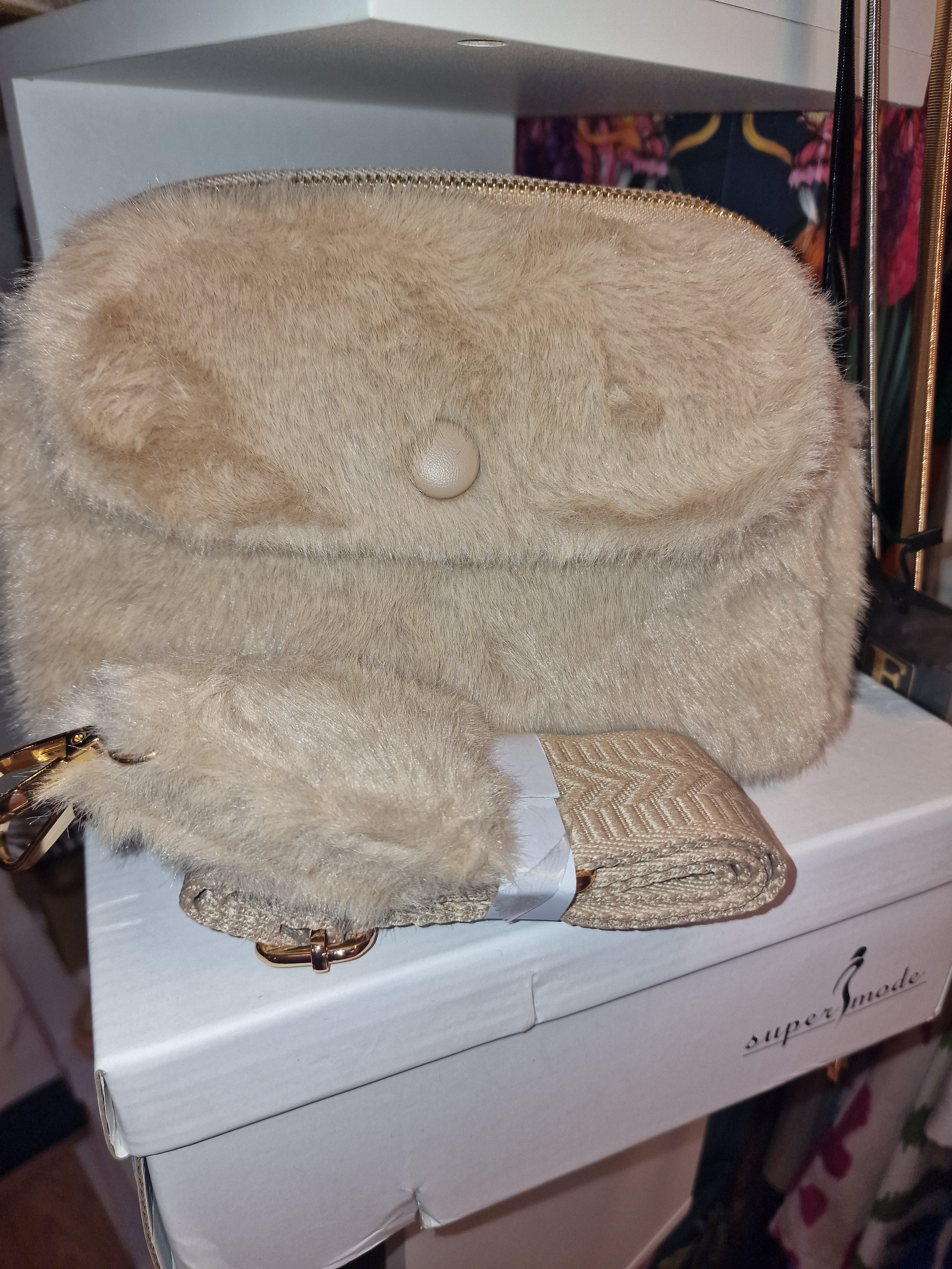 Molly faux bag