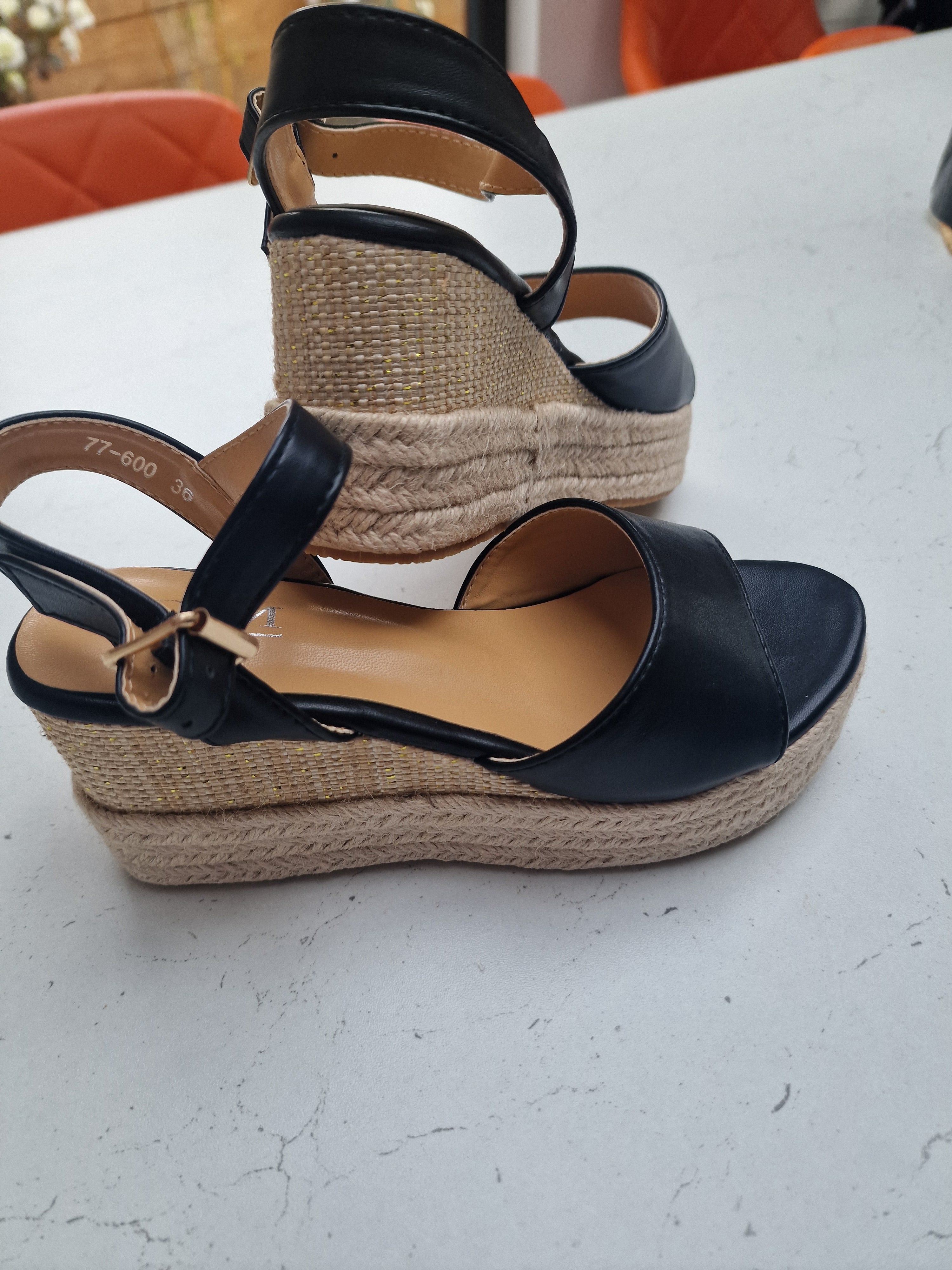 Mia wedge sandles