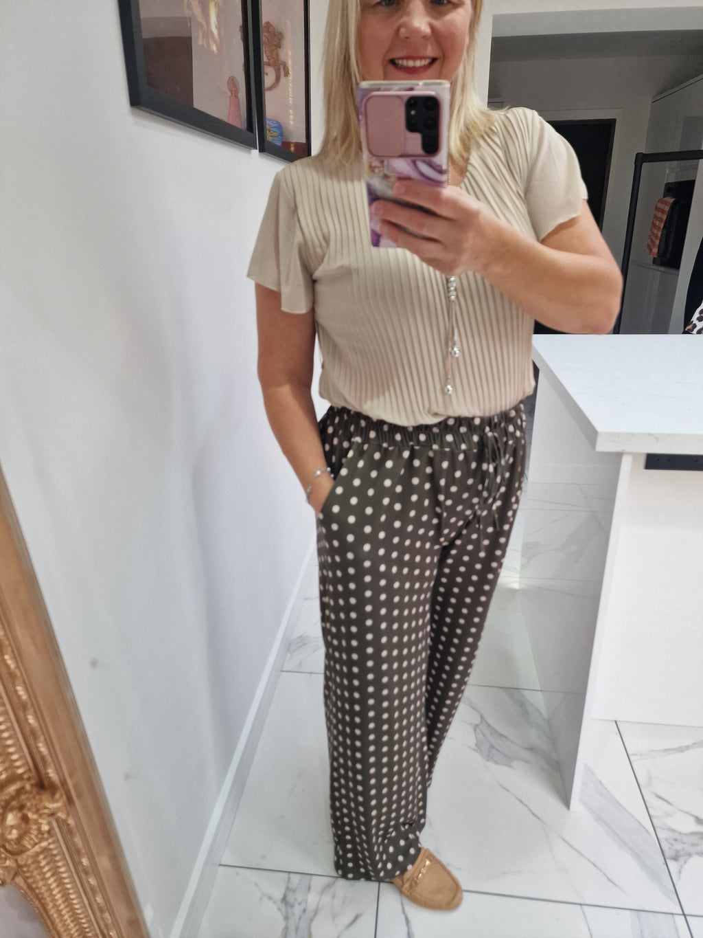 Spotted trousers