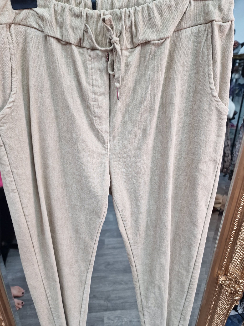 Wish magic cord fitted trousers