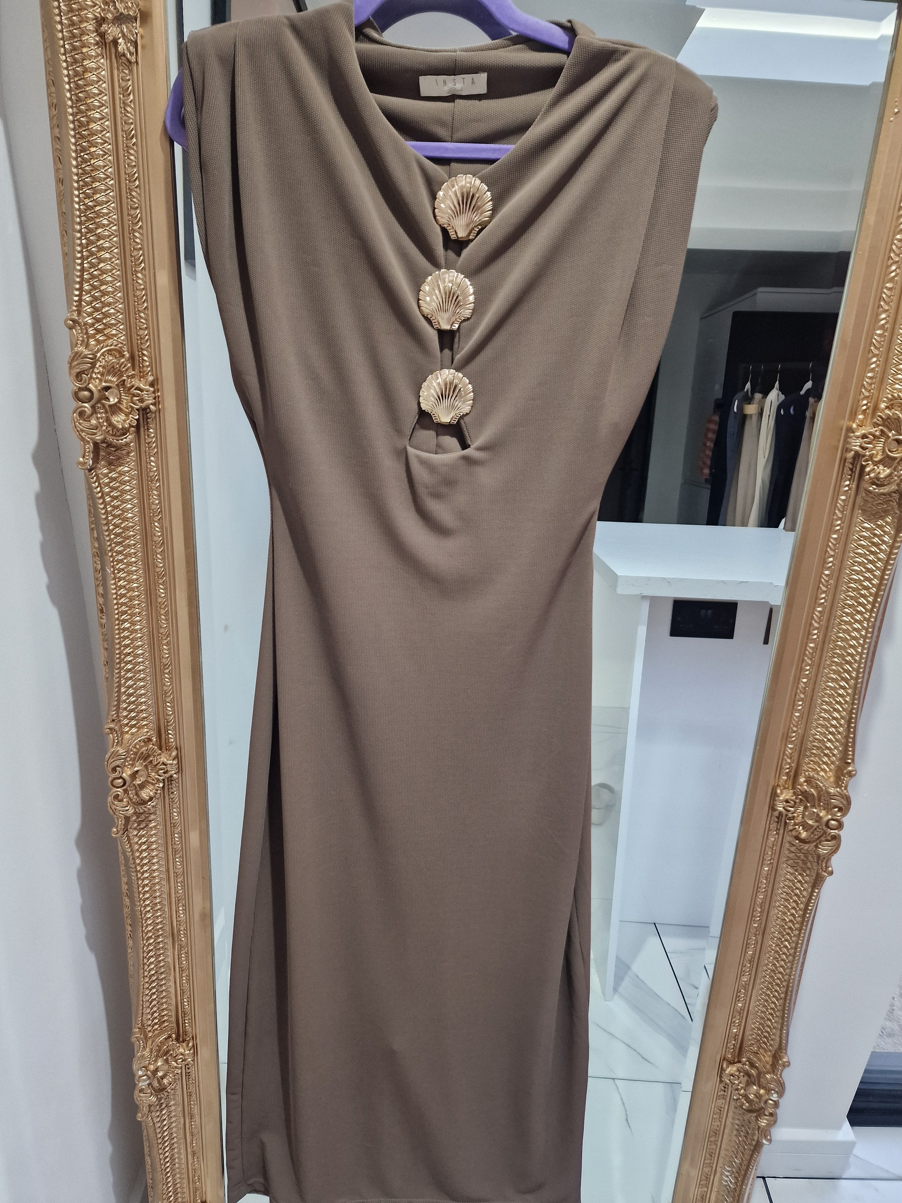 Shell dress