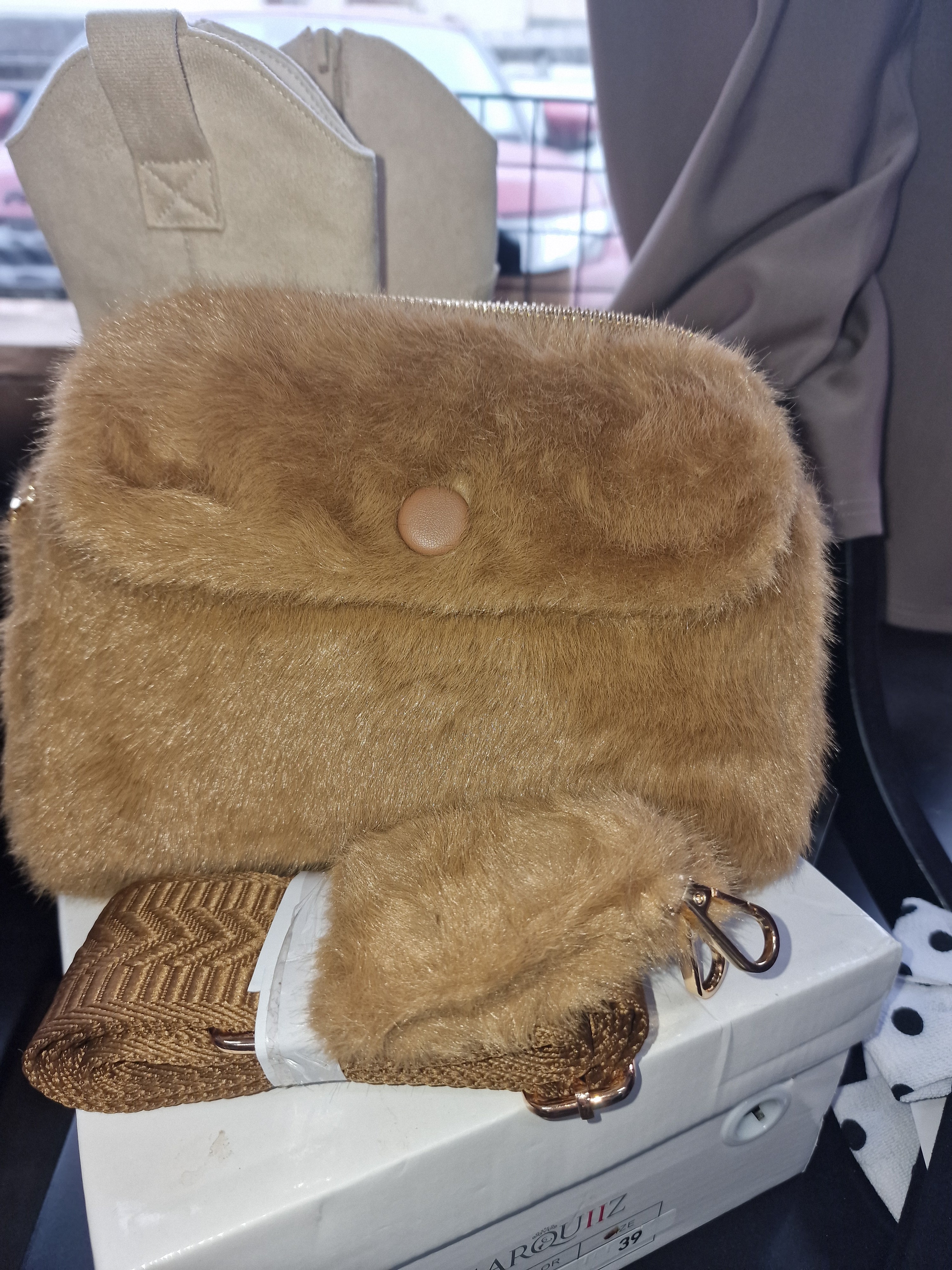 Molly faux bag