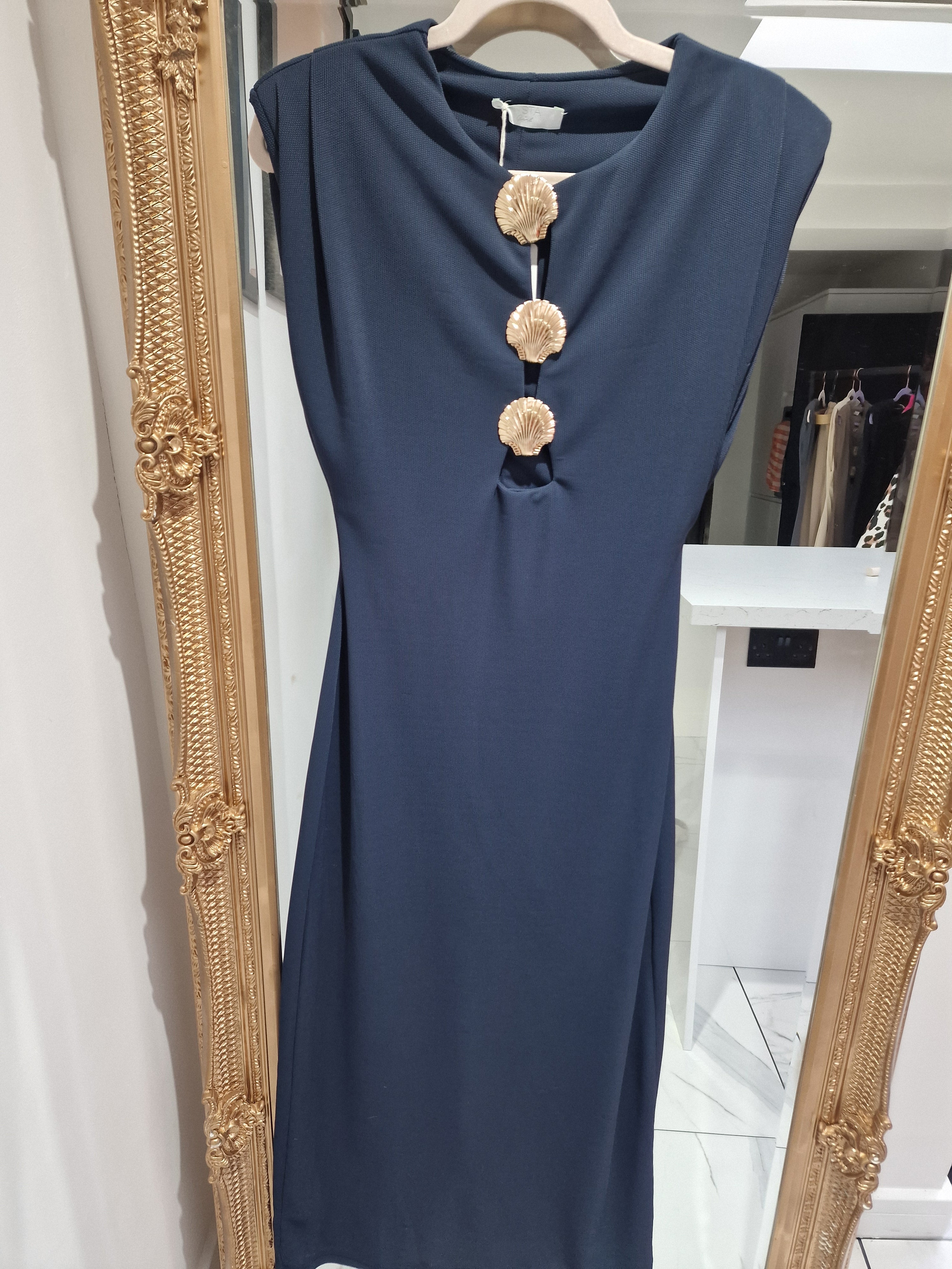 Shell dress