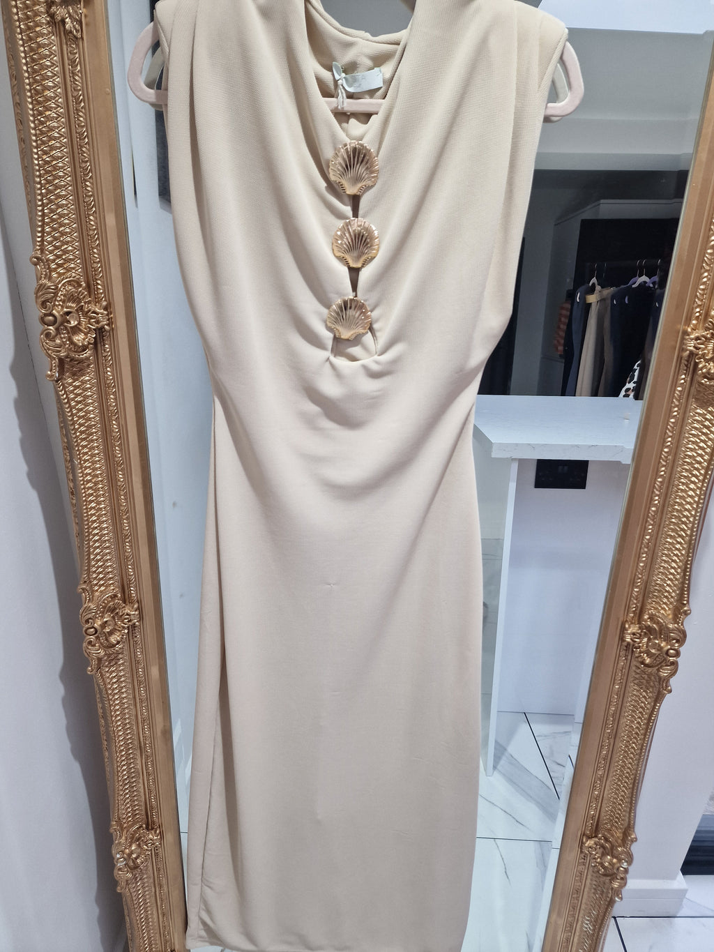 Shell dress